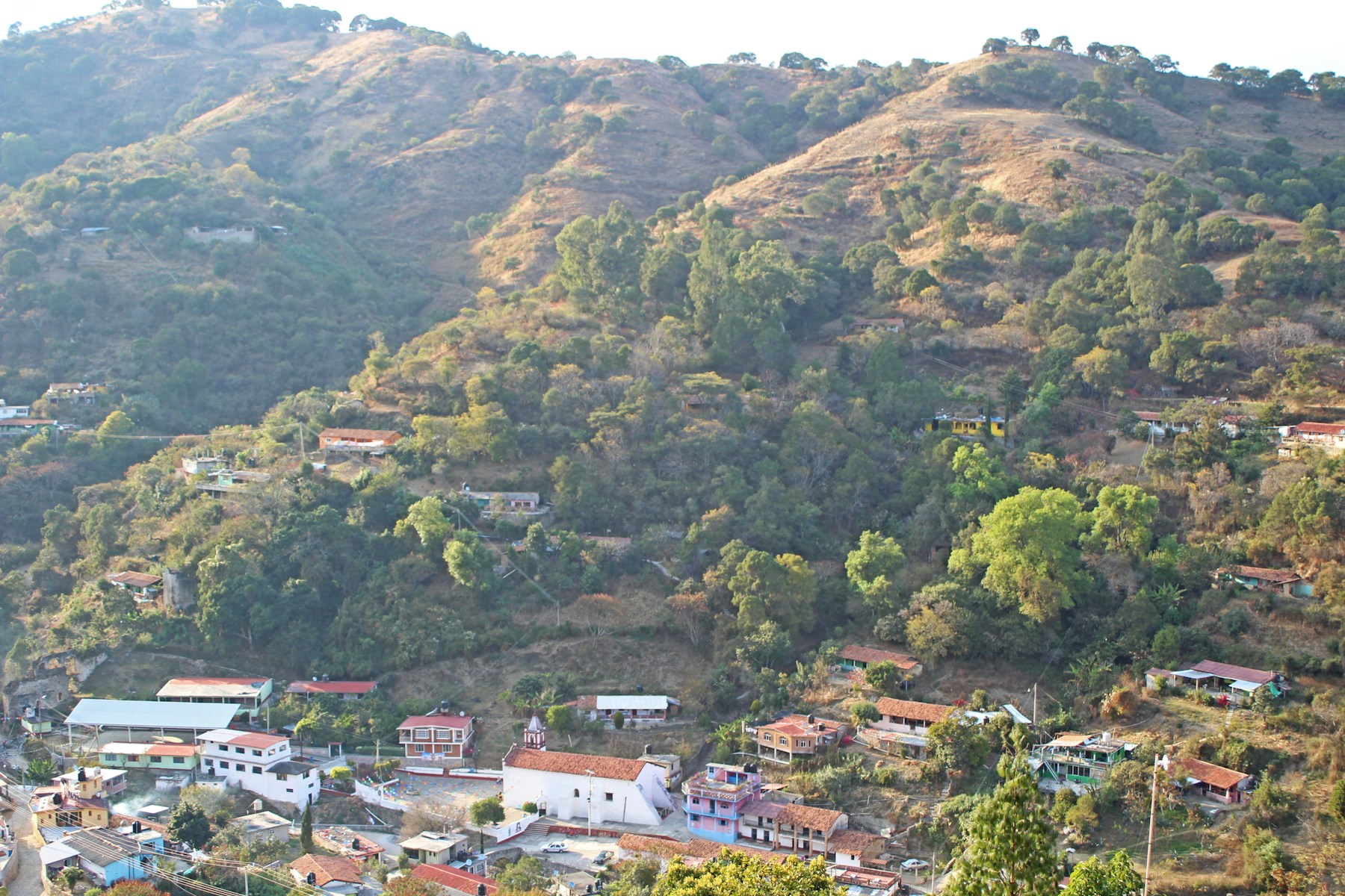 Vista panorámica de Gama de la Paz entre las montañas de Zacualpan