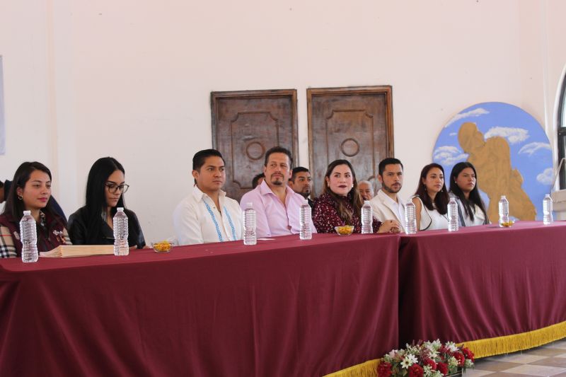 Nuevo espacio de trabajo y herramientas del taller de platería